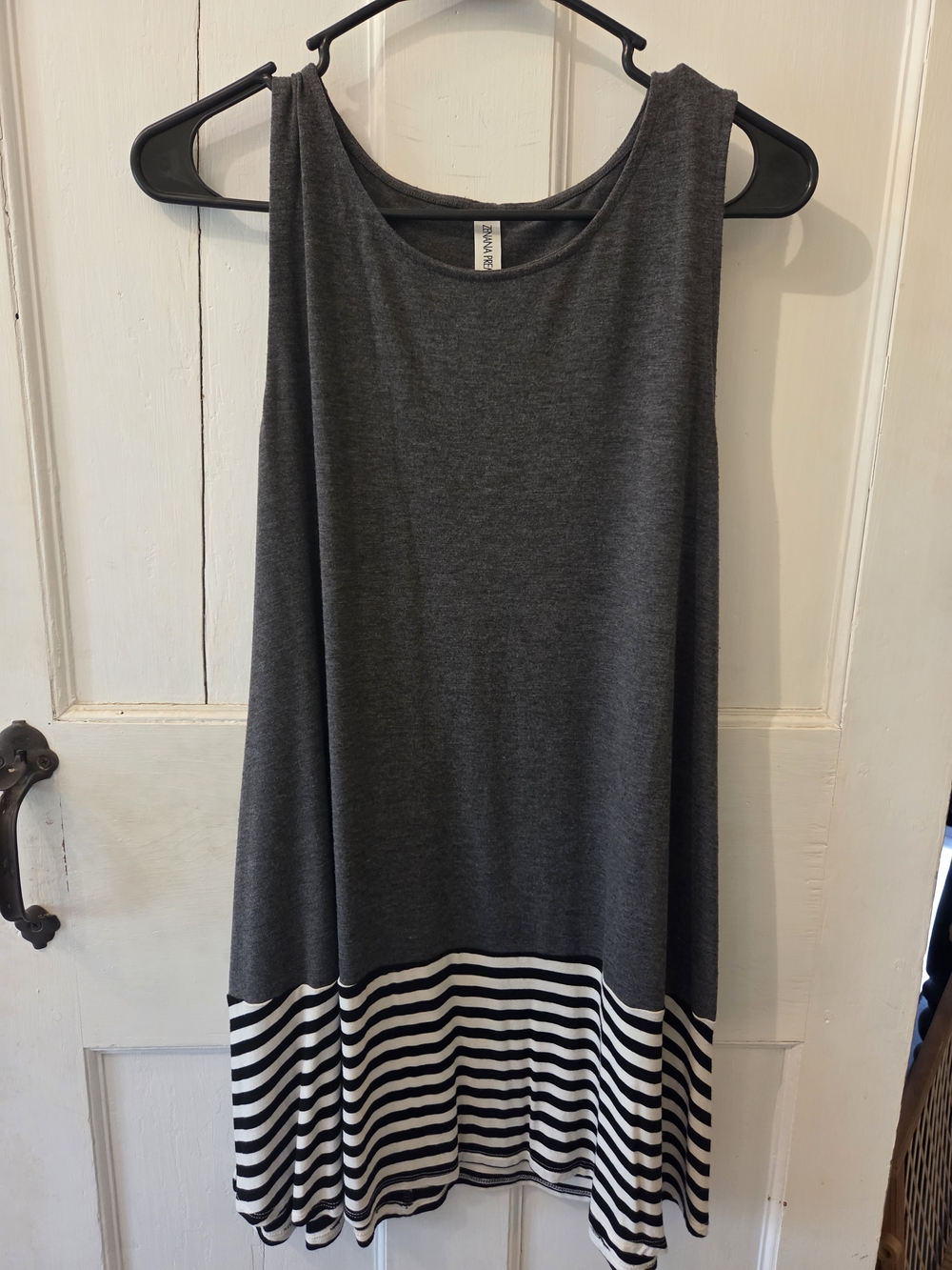 Zenana Outfitters Charcoal Gray Sleeveless Tunic
